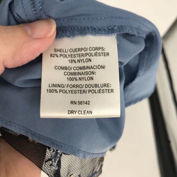 Gal Meets Glam Bridget Embroidered Dress Size 8 Navy Blue Floral Romantic Event - Picture 9 of 13